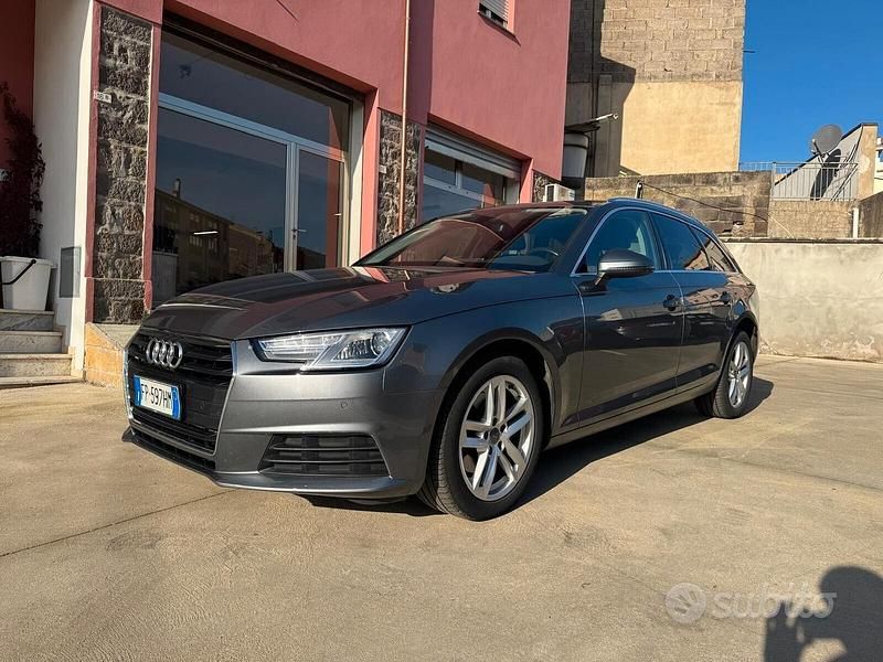 Usata Audi A4 Business 150 CV (110 kW) 2018 Grigio Station wagon