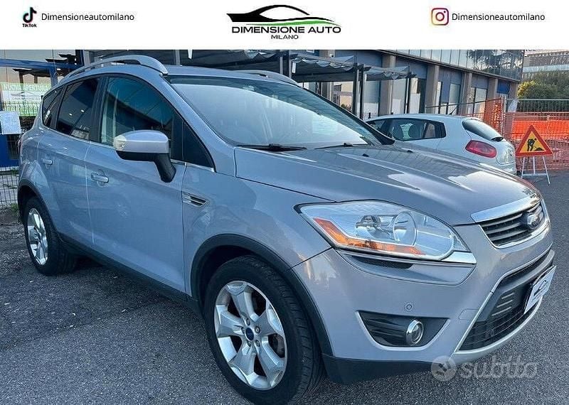 Carta da zucchero Usata 2012 Ford Kuga Titanium SUV | 7000 € (Ottimo prezzo) - Immagine 1/4