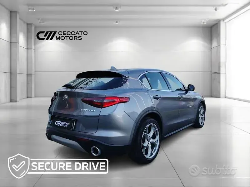 Brugt Alfa Romeo Stelvio Business 180 HK (132 kW) 2017 SUV
