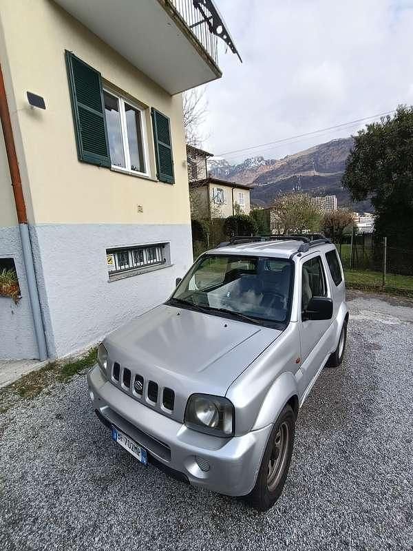 Usata Suzuki Jimny 80 CV (58 kW) 1999 Argento SUV