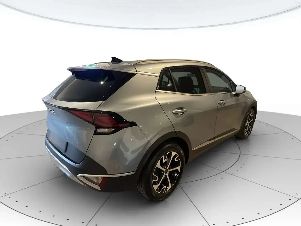 Usata Kia Sportage Style 136 CV (100 kW) 2022 Grigio SUV