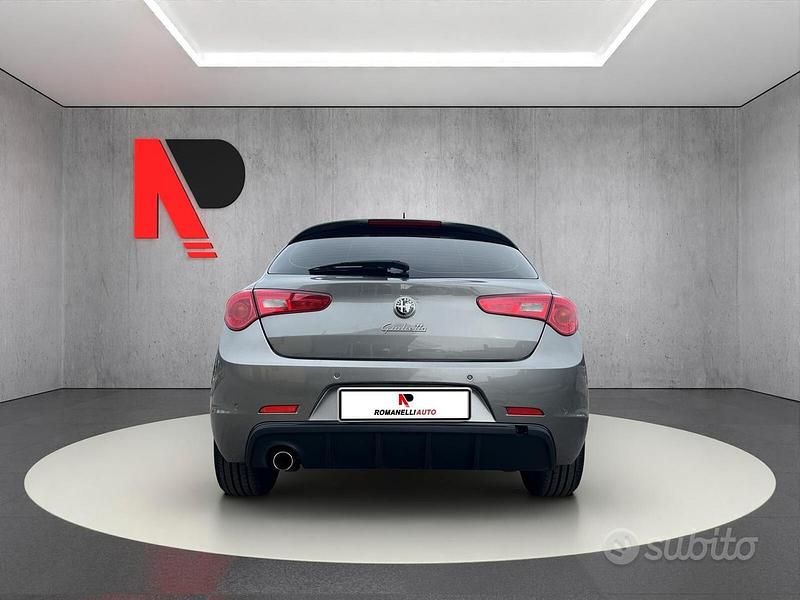 Usata Alfa Romeo Giulietta Distinctive 105 CV (77 kW) 2013 Grigio Utilitaria