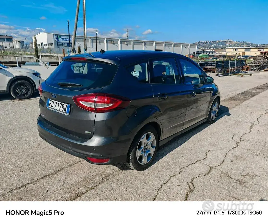 Usata Ford C-MAX 125 CV (91 kW) 2016 Grigio Monovolume