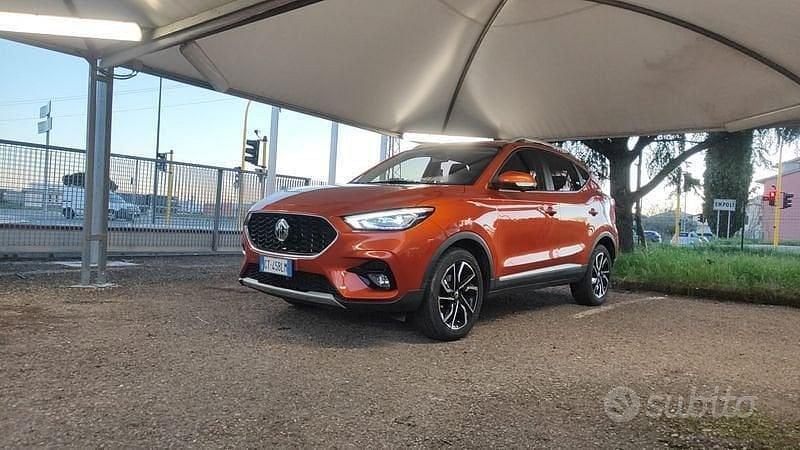 Usata MG ZS Luxury 106 CV (77 kW) 2024 Arancione SUV