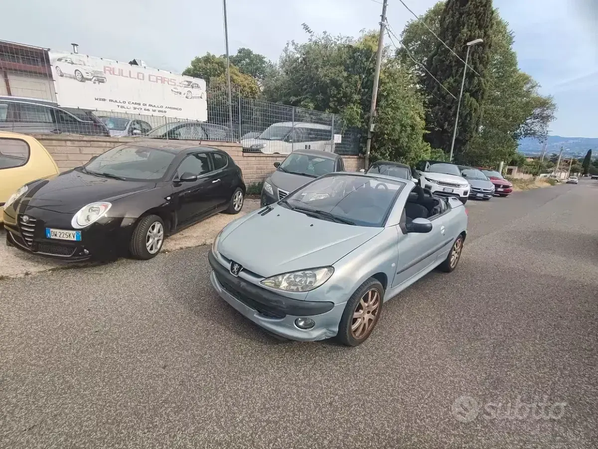 Usata Peugeot 206 CC 109 CV (80 kW) 2001 Cabrio