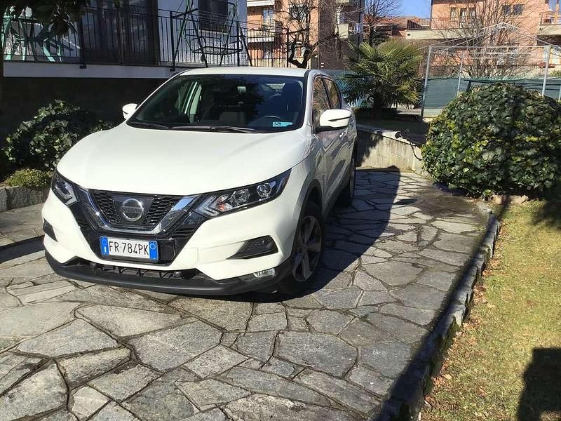 Usata Nissan Qashqai 131 CV (96 kW) 2018 Bianco SUV