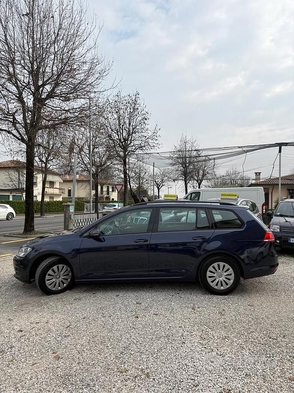 Usata VW Golf VII Comfortline 89 CV (65 kW) 2015 Blu Station wagon