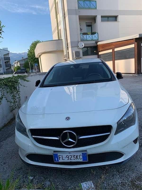 Usata Mercedes CLA200 Shooting Brake 136 CV (100 kW) 2017 Bianco Station wagon