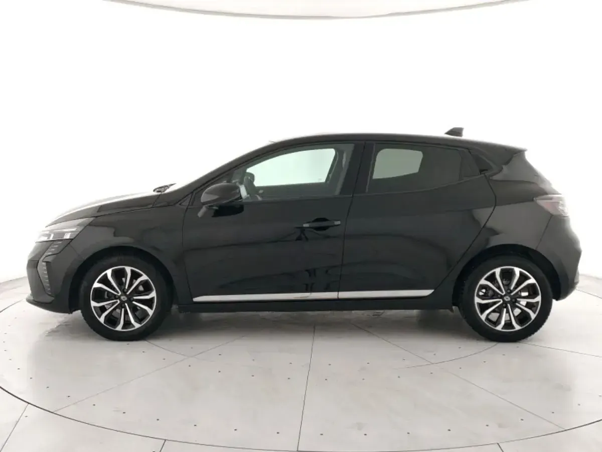 Usata Renault Clio Techno 91 CV (66 kW) 2025 Nero Utilitaria