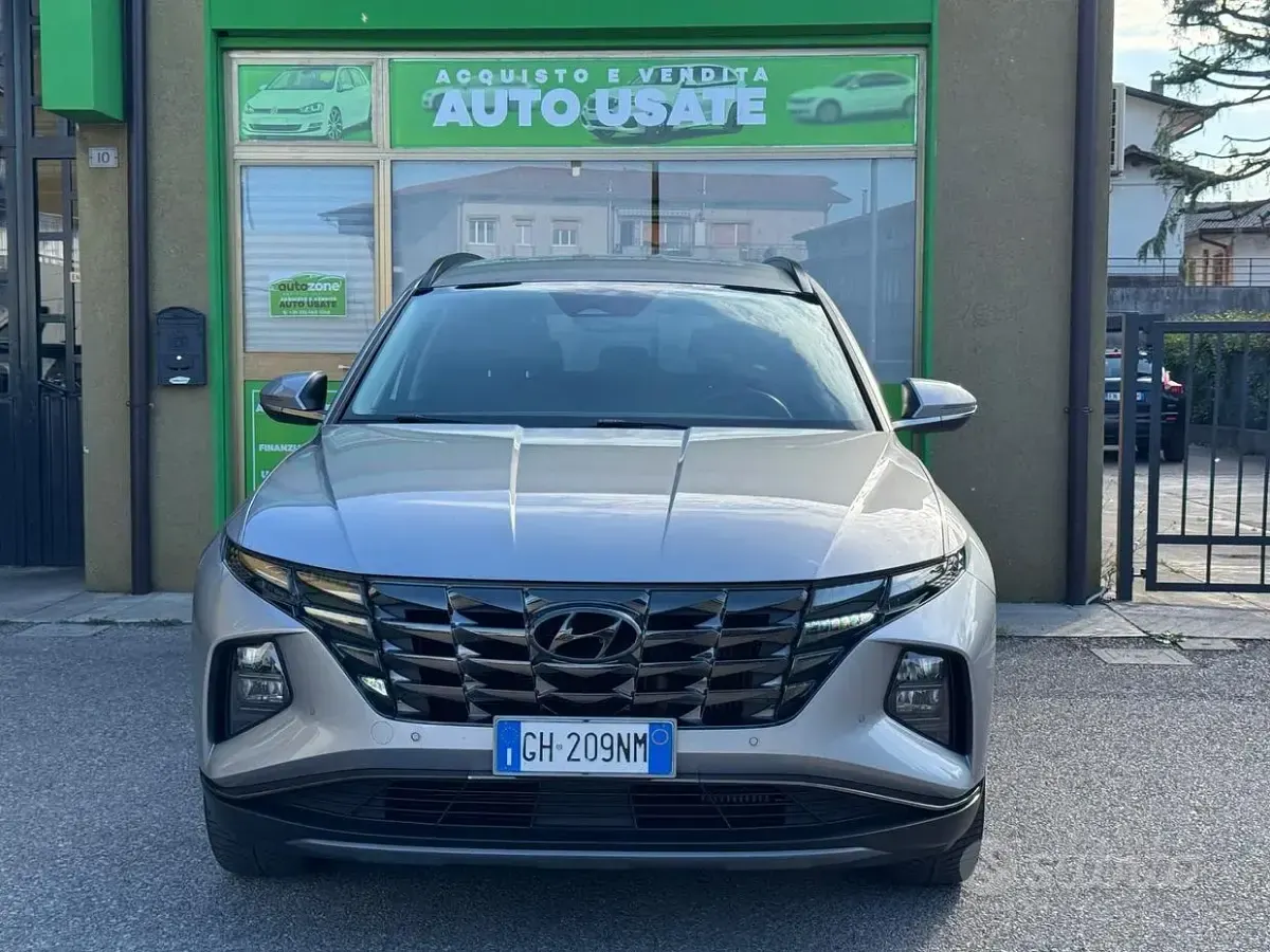 Gebraucht Hyundai Tucson 116 PS (85 kW) 2022 Grau SUV