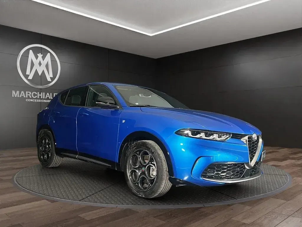 Usata Alfa Romeo Tonale Ti 160 CV (117 kW) 2022 Rosso pastello SUV
