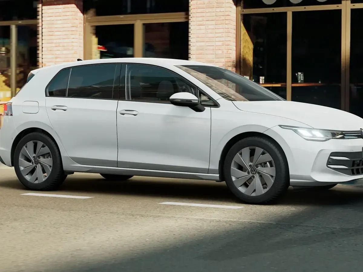 Nuova VW Golf VIII Edition 150 CV (110 kW) 2026 Pure white Berlina