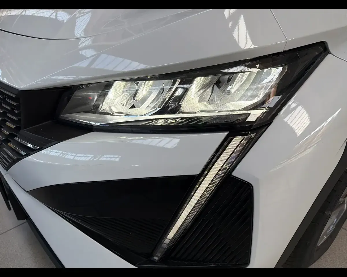 Usata Peugeot 408 GT 131 CV (96 kW) 2023 Blu Berlina