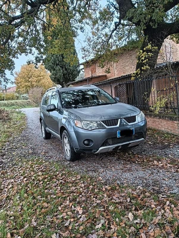 Usata Mitsubishi Outlander 2007 SUV