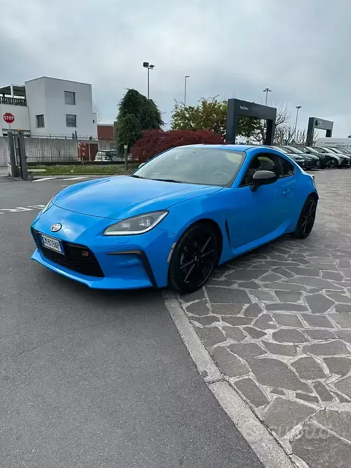 Usata Toyota GR86 Premium 234 CV (172 kW) 2023 Bluazzurro Coupé