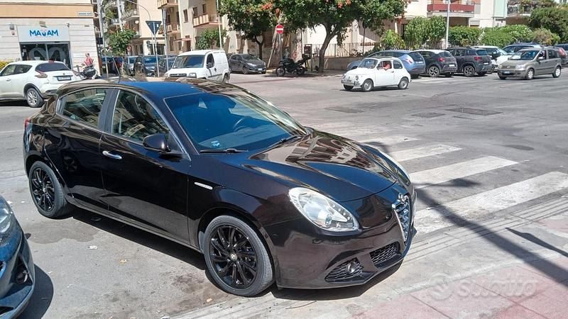 Usata Alfa Romeo Giulietta 170 CV (125 kW) 2012 Nero Utilitaria