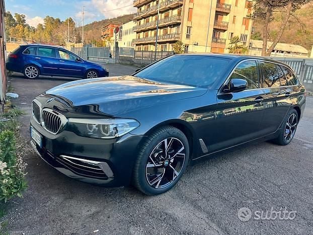 Usata 2020 BMW 520 Luxury Line Station wagon | 30.500 € (Cara) - Immagine 1/4
