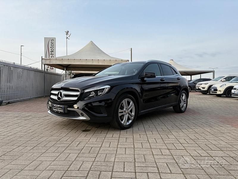 Usata Mercedes GLA220 Executive 170 CV (125 kW) 2015 Nero SUV