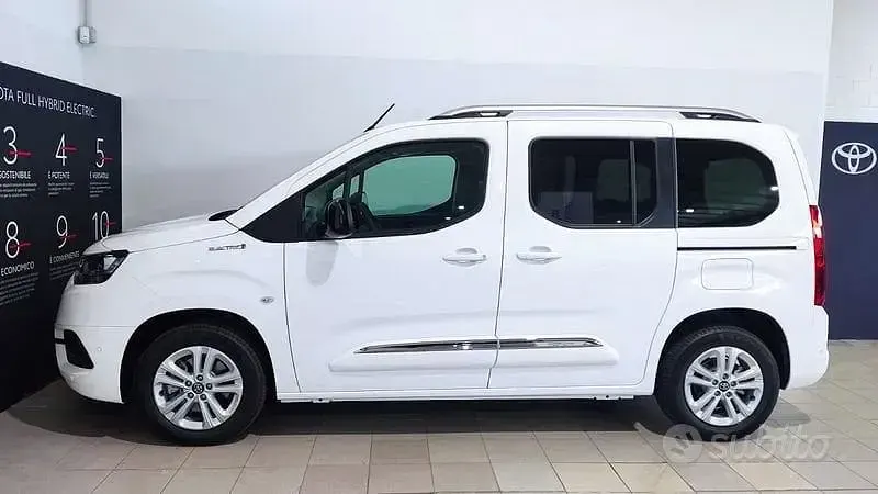 Nuova Toyota Proace Verso City 100 kW (136 CV) 2026 Bianco Station wagon
