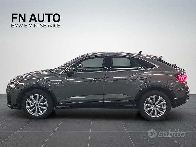 Usata Audi Q3 Sportback Business Plus 150 CV (110 kW) 2022 Grigio SUV