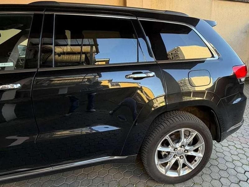 Usata Jeep Grand Cherokee Summit 250 CV (183 kW) 2016 Nero SUV