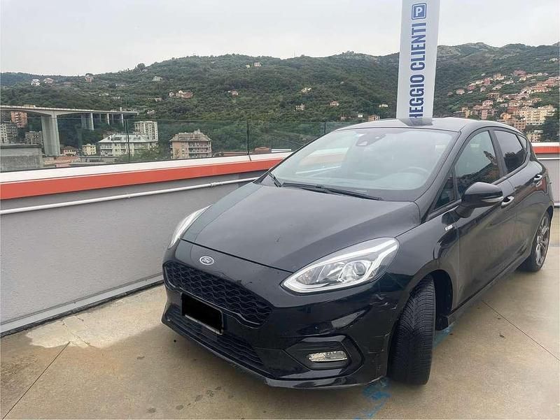 Usata Ford Fiesta ST-Line 86 CV (63 kW) 2018 Nero Utilitaria