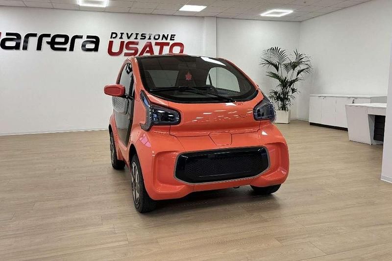 Usata XEV Yoyo 2022 Arancione Utilitaria