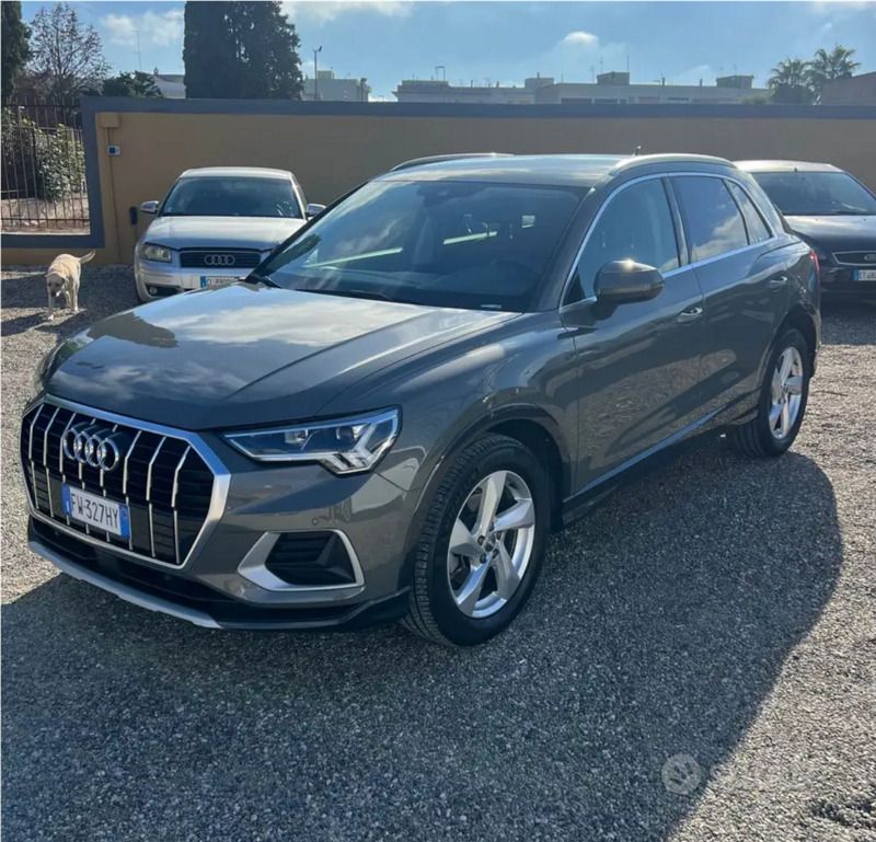 Verde Usata 2019 Audi Q3 Business SUV | 26.000 € (Molto cara) - Immagine 1/4