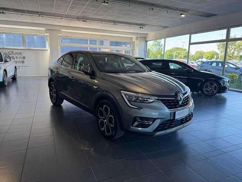 Usata Renault Arkana Intens 143 CV (105 kW) 2022 Grigio SUV