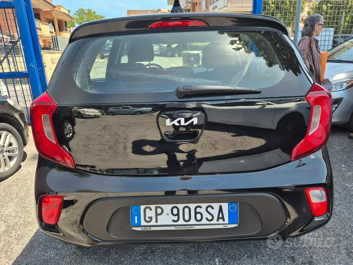 Usata Kia Picanto Urban 67 CV (49 kW) 2024 Nero Utilitaria