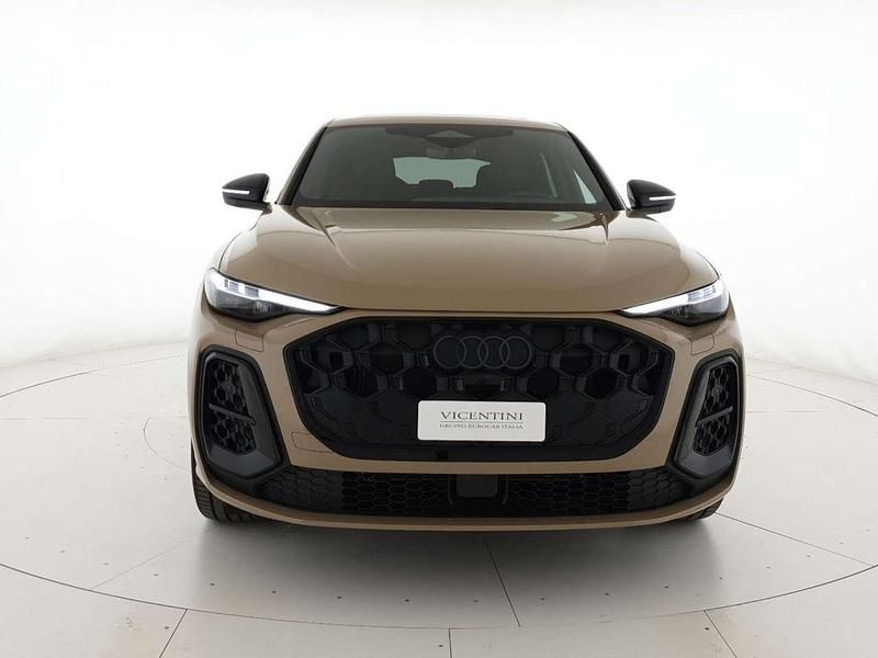 Nuova Audi Q5 Sportback S-Line 204 CV (150 kW) 2025 Oro sakhir metallizzato SUV