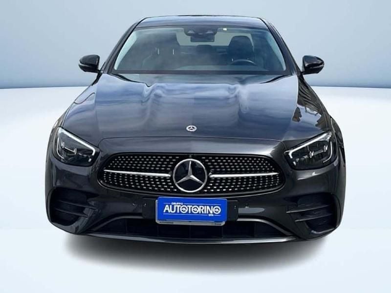 Usata Mercedes E300 Premium Plus 211 CV (155 kW) 2022 Grigio Berlina