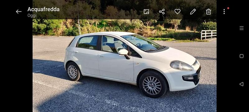 Usata Fiat Grande Punto S 69 CV (50 kW) 2011 Bianco Utilitaria