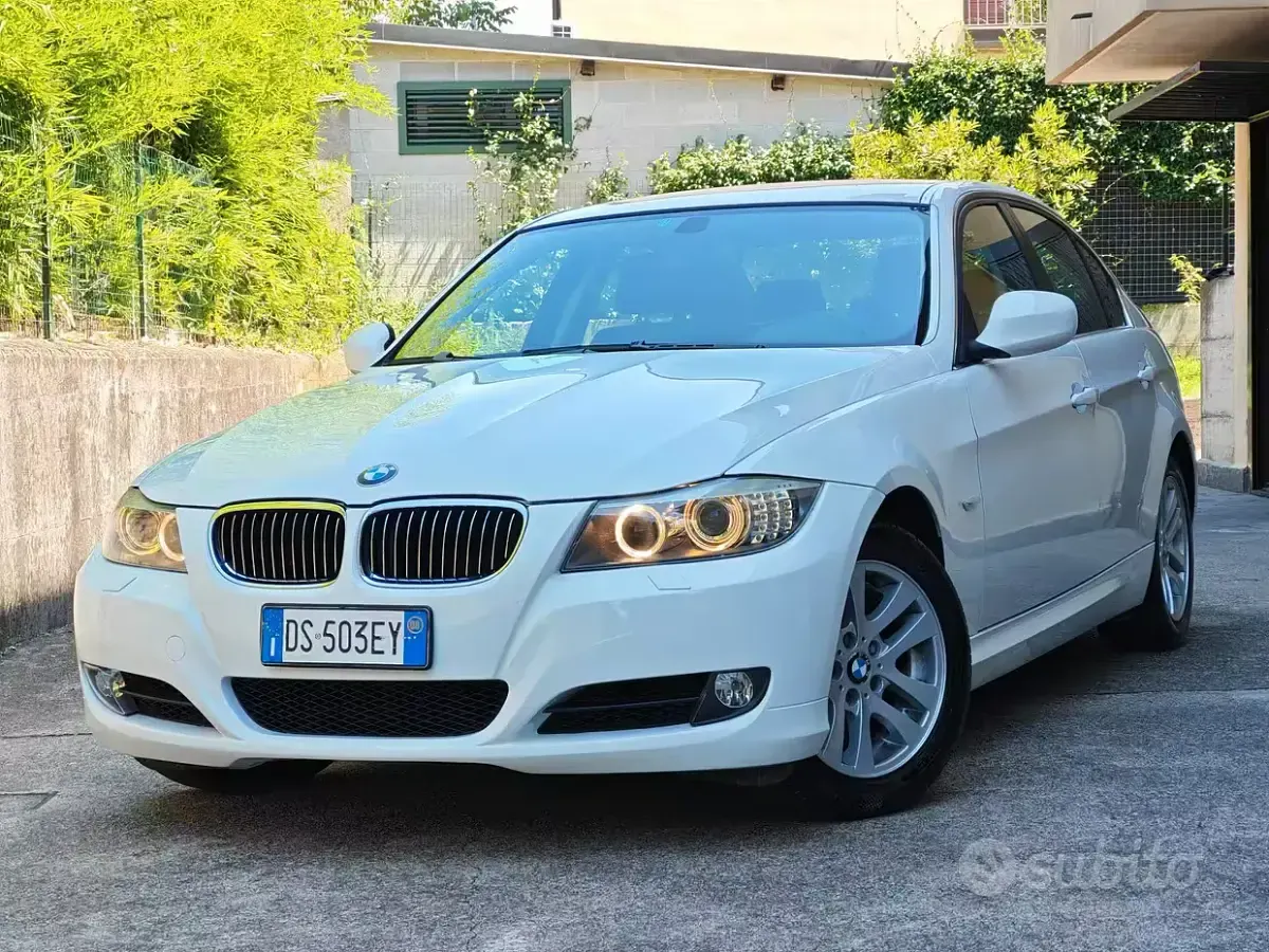Usata BMW 325 218 CV (160 kW) 2008 Bianco Berlina