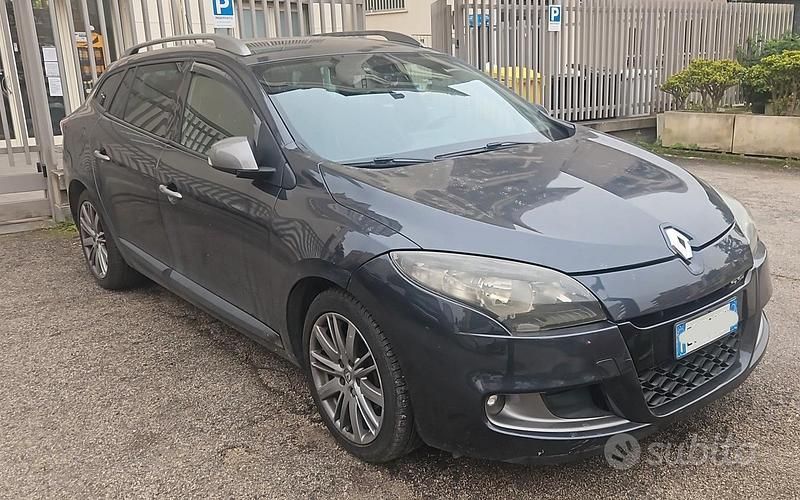 Grigio Usata 2011 Renault Mégane GT Line GT-Line Station wagon | 3600 € (Buon prezzo) - Immagine 1/4