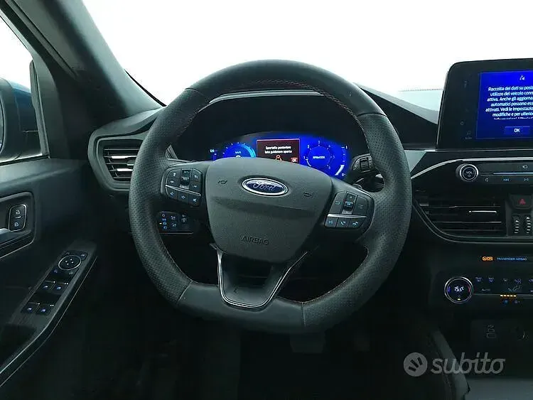 Usata Ford Kuga ST-Line X 150 CV (110 kW) 2022 Blu SUV