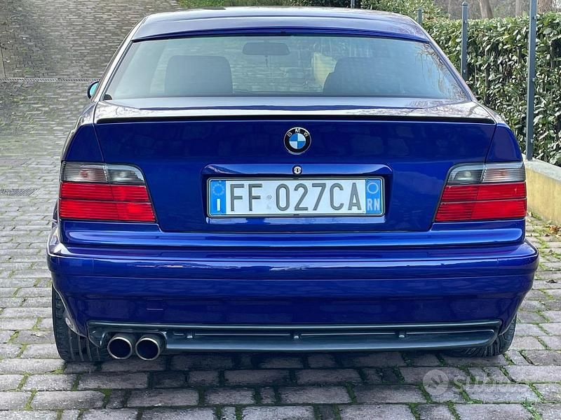 Usata BMW 325 192 CV (141 kW) 1991 Blu Berlina