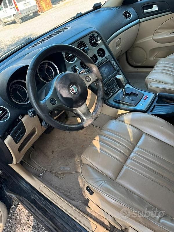 Usata Alfa Romeo 159 150 CV (110 kW) 2008 Nero Station wagon