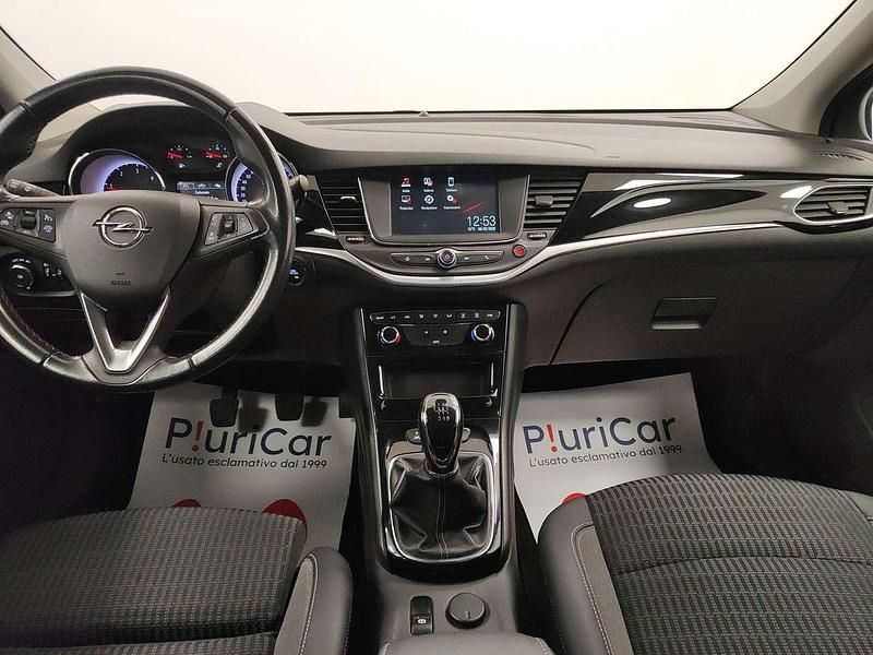 Usata Opel Astra Elegance 122 CV (89 kW) 2021 Grigio Utilitaria