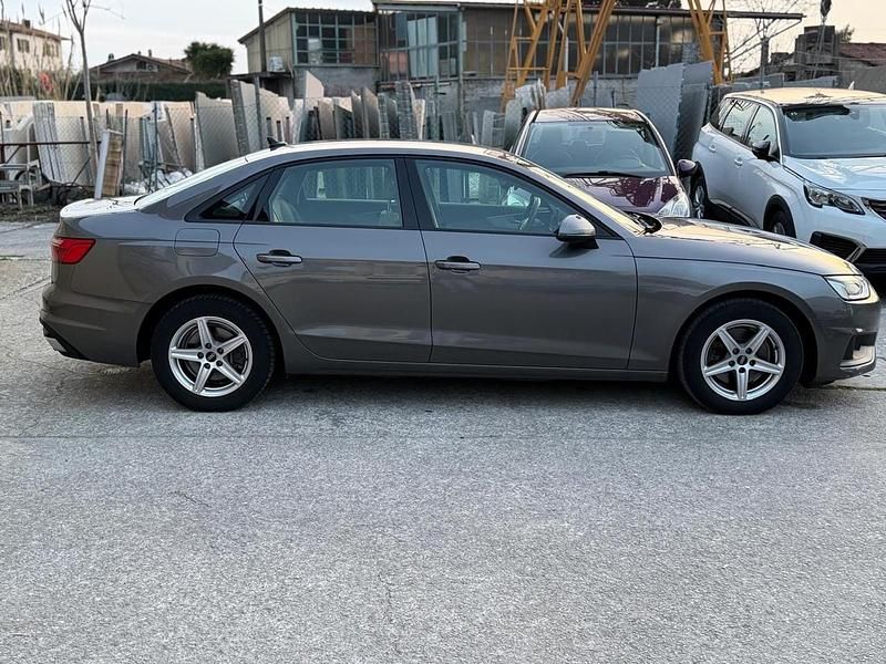 Usata Audi A4 S-Line 163 CV (119 kW) 2021 Grigio Berlina