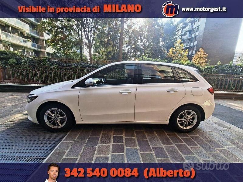 Usata Mercedes B180 116 CV (85 kW) 2019 Bianco Monovolume