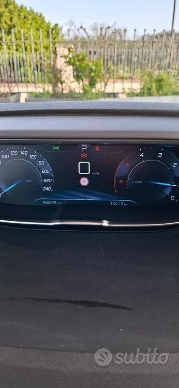 Usata Peugeot 3008 Crossway 131 CV (96 kW) 2019 Bianco SUV