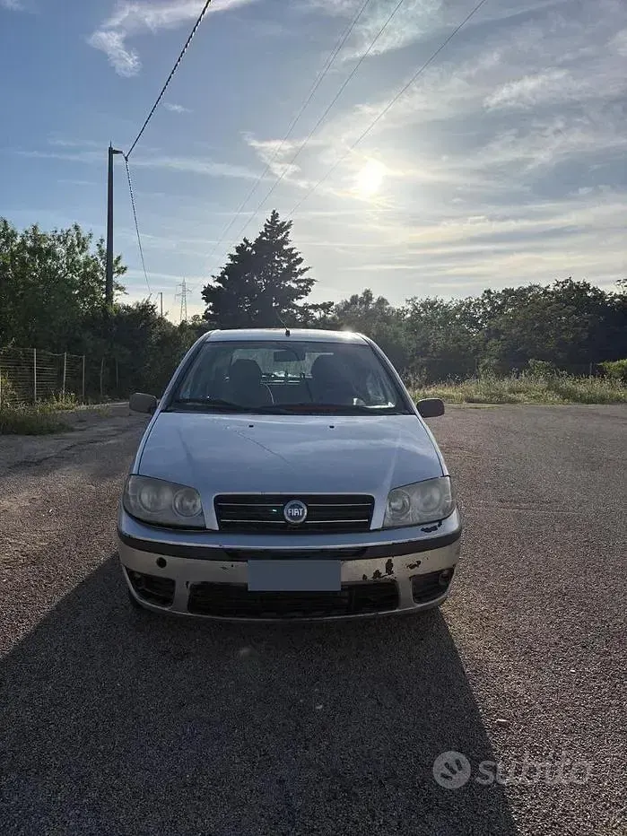 Usata Fiat Punto 69 CV (50 kW) 2007 Grigio Utilitaria