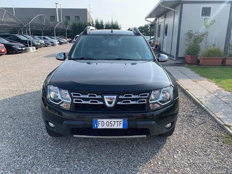 Usata Dacia Duster 110 CV (80 kW) 2016 Nero SUV