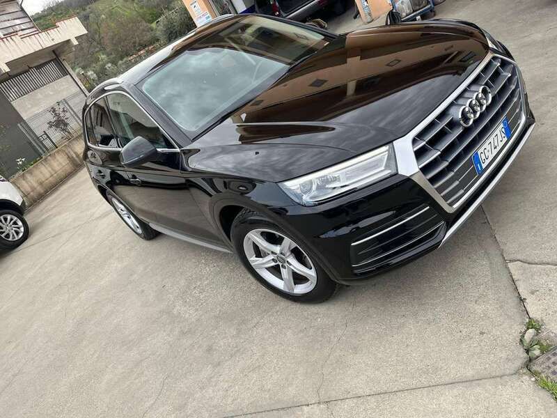 Nero Usata 2020 Audi Q5 Design SUV | 30.500 € (Buon prezzo) - Immagine 1/4