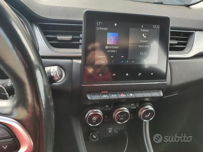 Usata Renault Captur 116 CV (85 kW) 2020 Grigio SUV