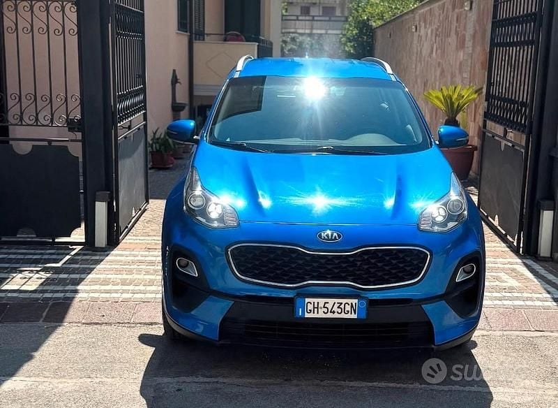 Second-hand Kia Sportage 115 CP (84 kW) 2021 Albastru SUV
