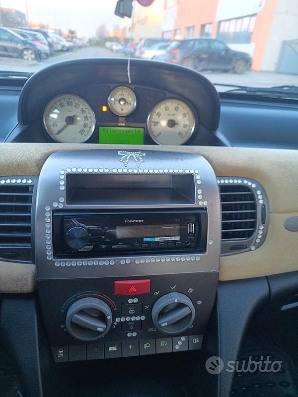 Usata Lancia Ypsilon 77 CV (56 kW) 2008 Nero Utilitaria