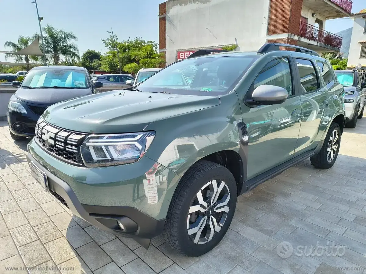 Usata Dacia Duster Journey 116 CV (85 kW) 2023 Verde SUV