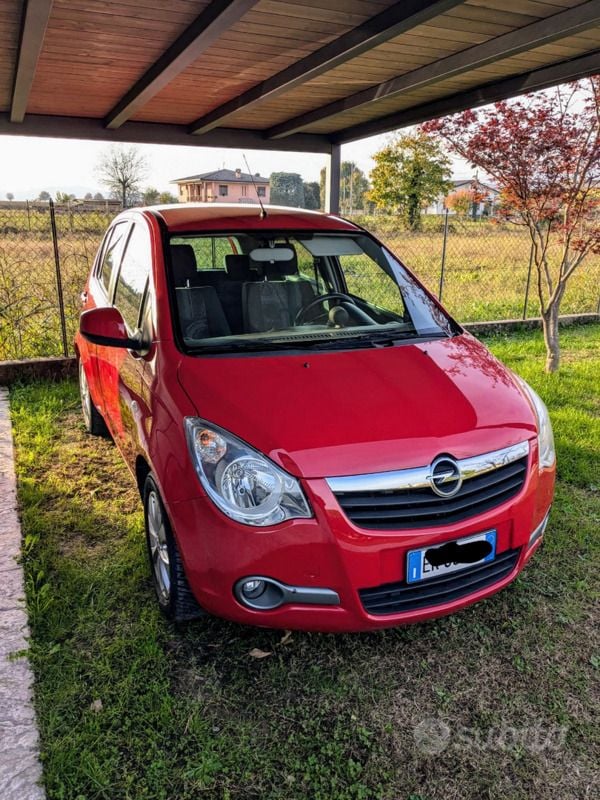 Usata Opel Agila 68 CV (50 kW) 2013 Rosso Utilitaria
